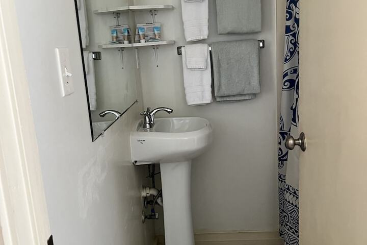 Room 212 of 218