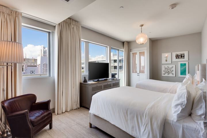 Room 74 of 104