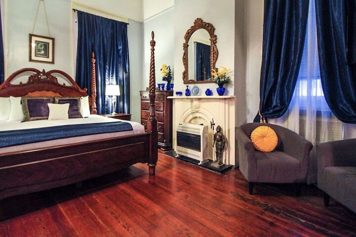 Room 30 of 65