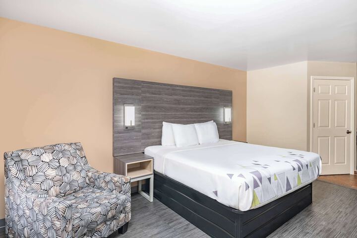 Room 17 of 26