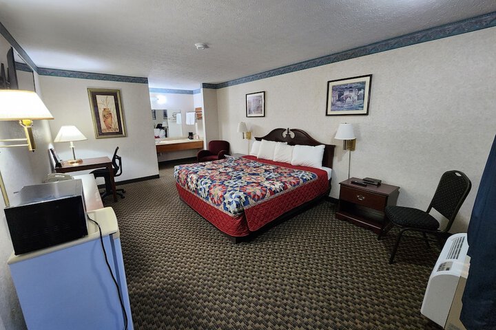 Room 61 of 86