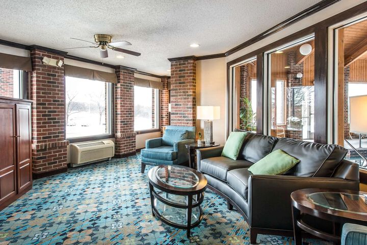 Comfort Inn Weirton - Steubenville
