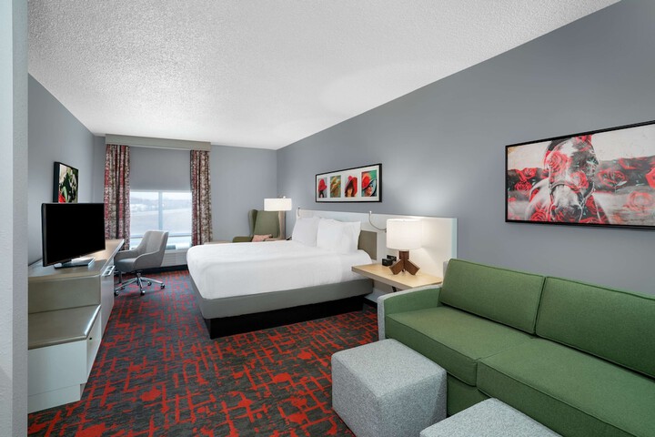 Room 10 of 24