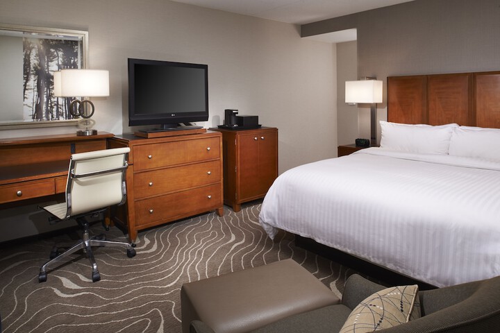 Room 21 of 77