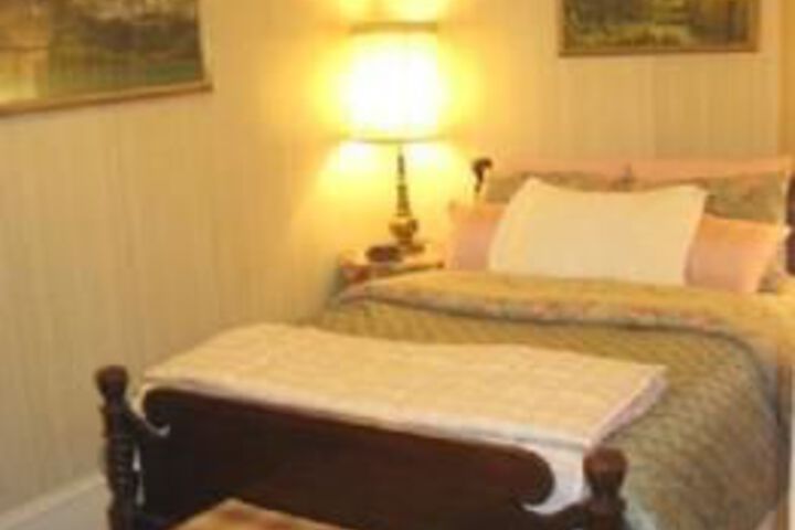 The Inn at Hill Crest Manor
