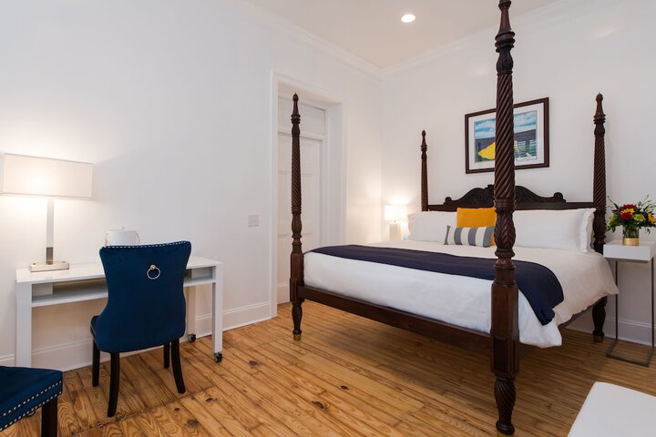 Room 26 of 58