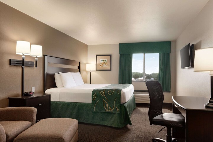 Room 8 of 20