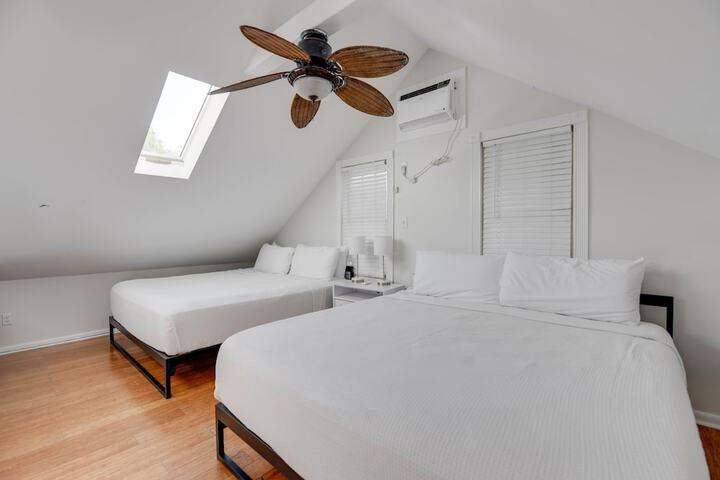 Room 3 of 50