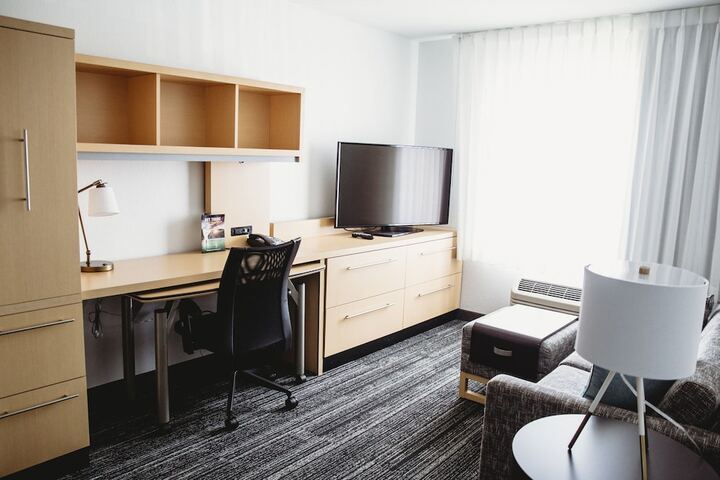 Room 14 of 17