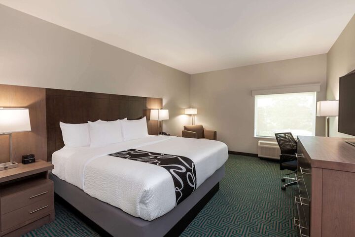 Room 20 of 33