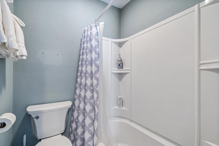 Room 32 of 54