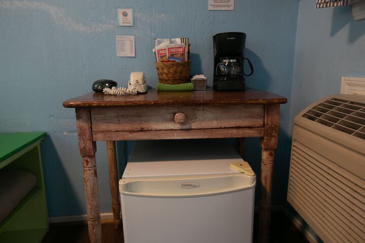 Room 42 of 236