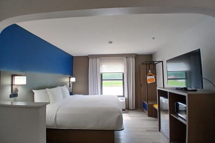 Comfort Inn Marion near Downtown & Blue Ridge PKWY