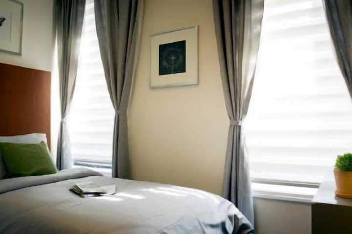 Room 26 of 35