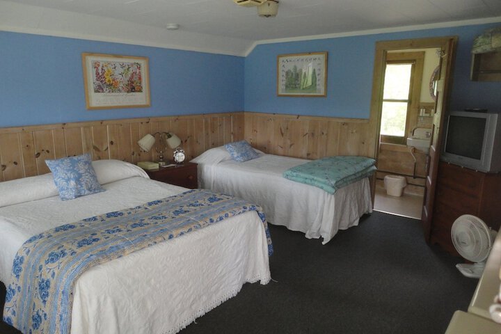 Room 11 of 34