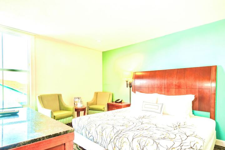 Room 65 of 96