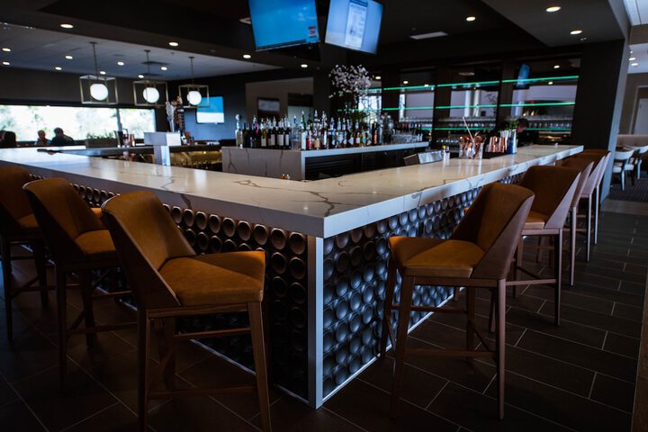 Lounge 65 of 67