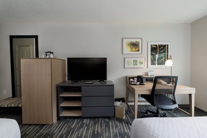 Country Inn & Suites by Radisson Lake George (Queensbury), NY