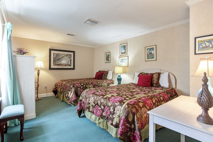 Room 33 of 75