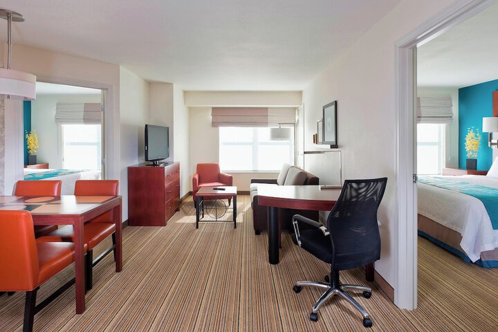 Room 13 of 24