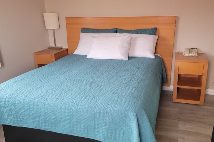 Room 21 of 48