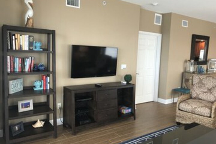 Northeast Corner Penthouse 3 BR 3 BA Sanibel 1102