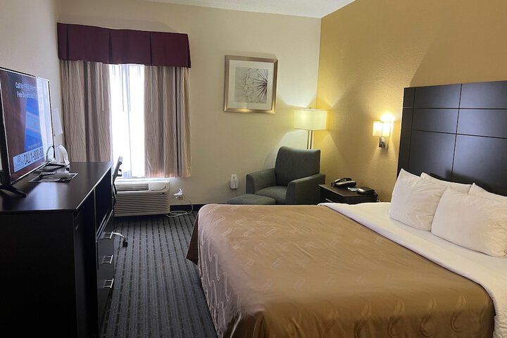 Room 30 of 44