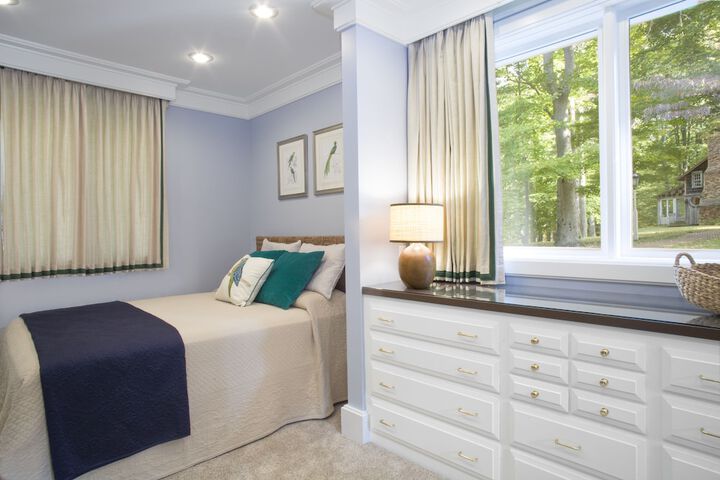 Room 43 of 100