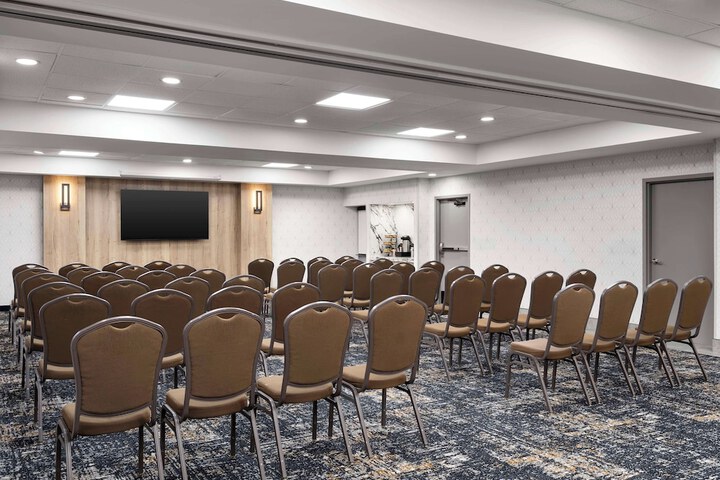 Hyatt Place Kansas City / Overland Park/Metcalf
