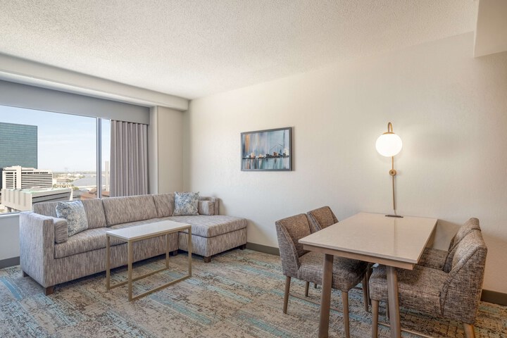 Homewood Suites by Hilton Toledo Downtown