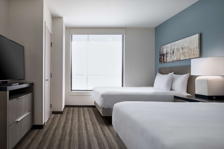 Room 15 of 36