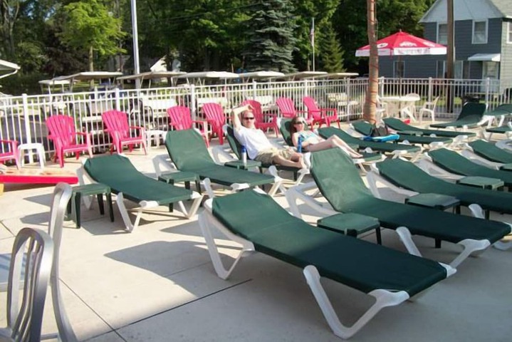 Sundeck 74 of 83