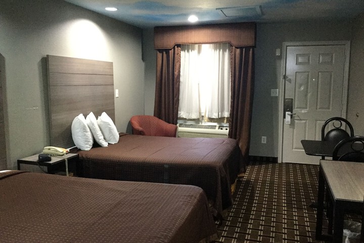 Room 16 of 37
