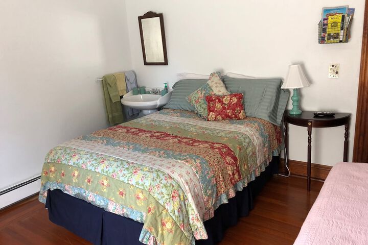 Room 26 of 47