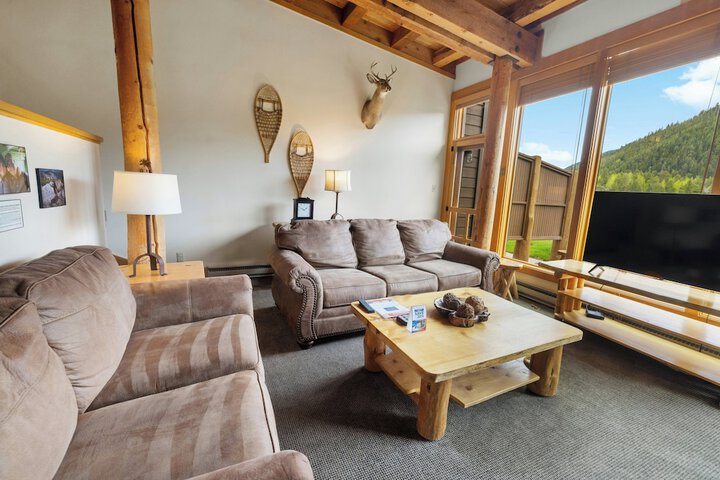 Evergreen Condominiums by Vail Resorts