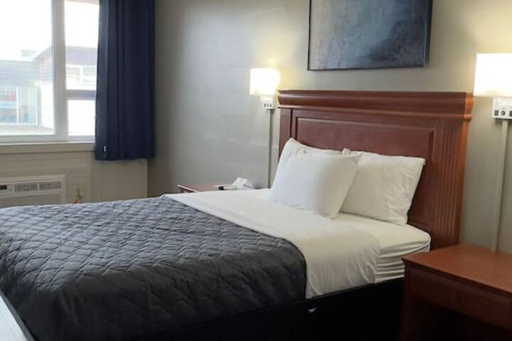 Town Centre Inn - Parry Sound