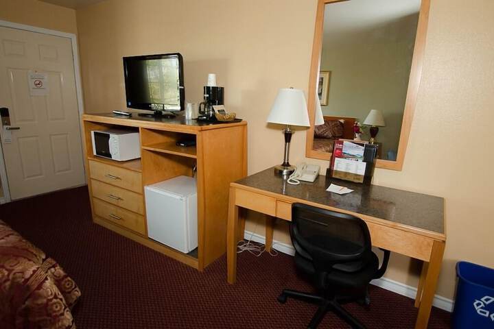 Room 35 of 47