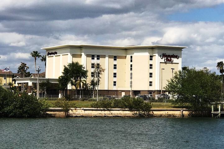 Hotel 2 of 23