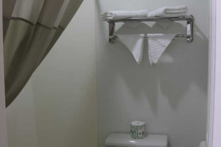 Room 12 of 19