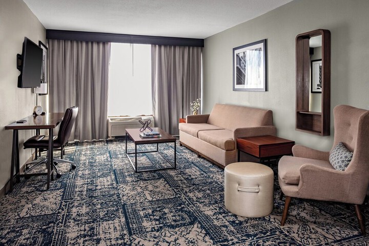 Room 15 of 39