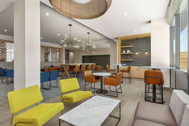 Hampton Inn & Suites San Mateo-San Francisco Airport