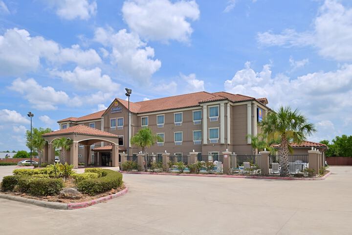 Comfort Inn & Suites Winnie