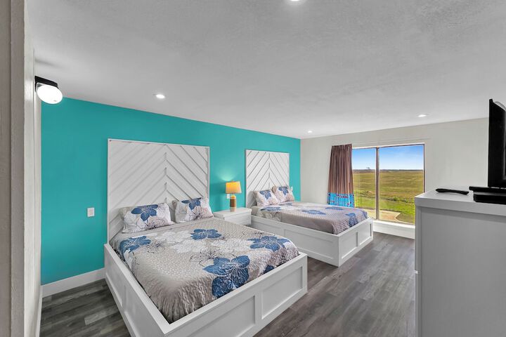 Crystal Palace Resort