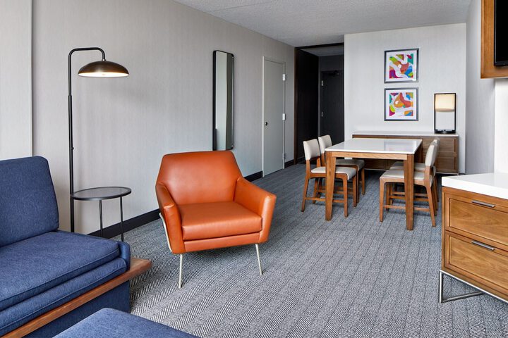 Room 41 of 83