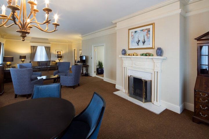Room 40 of 64