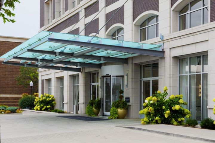 Hotel 2 of 58