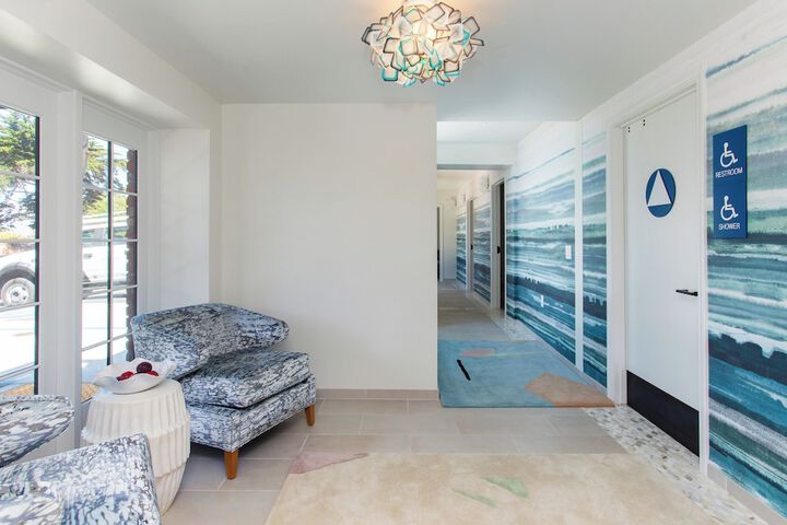 Carmel Beach Hotel