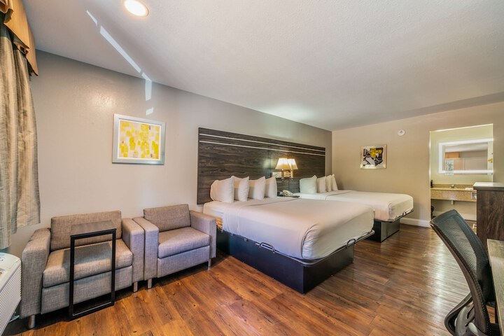 Room 14 of 26