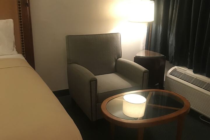 Travelers Inn & Suites