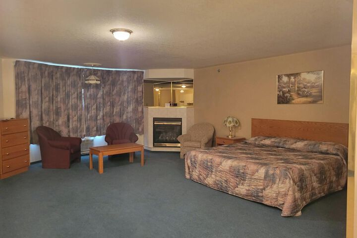 Room 18 of 48
